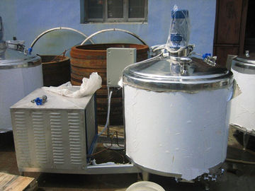 Industrial Milk Cooling Tank Vertical Horizontal Type With ABB Motor